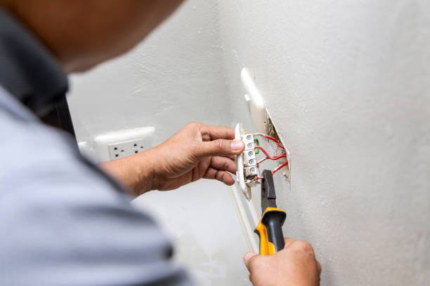  Ddanelle, AR Electrician Pros